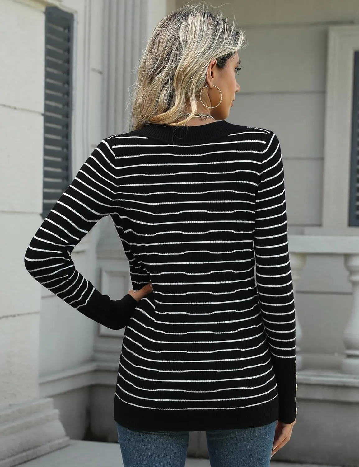 AKEWEI Womens V Neck Sweaters Long Sleeve Lightweight Knit Pullover Tops with Decorative Buttons