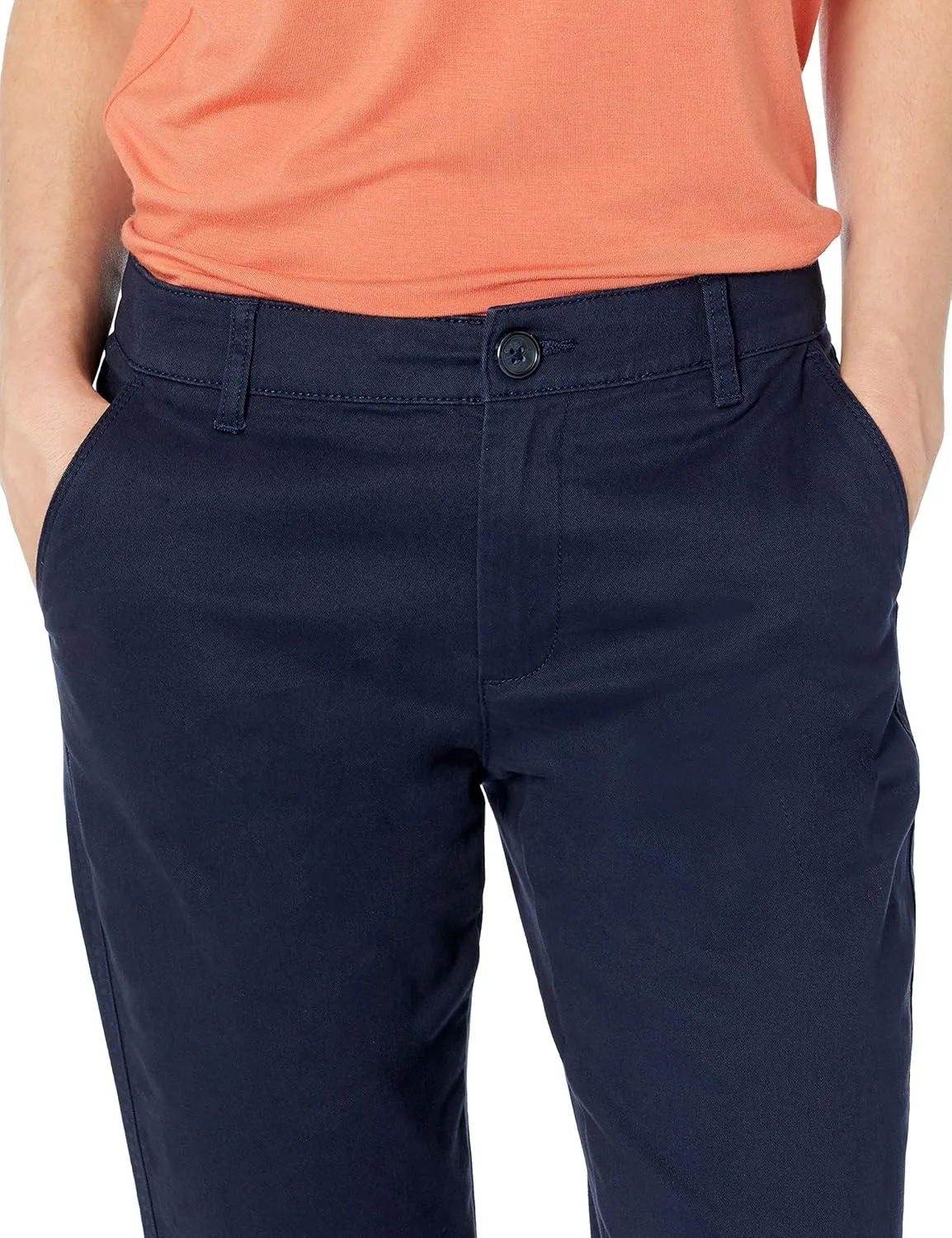 Amazon Essentials Women's Curvy Straight-Fit Stretch Twill Chino Pant