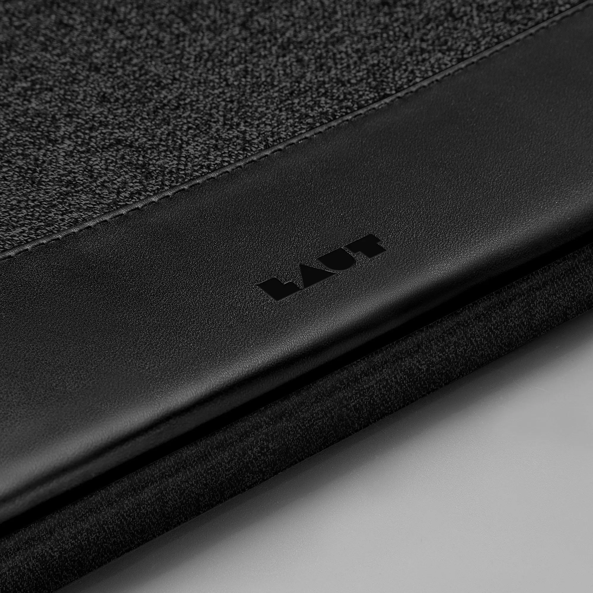 INFLIGHT Protective Sleeve for 16-inch Laptop