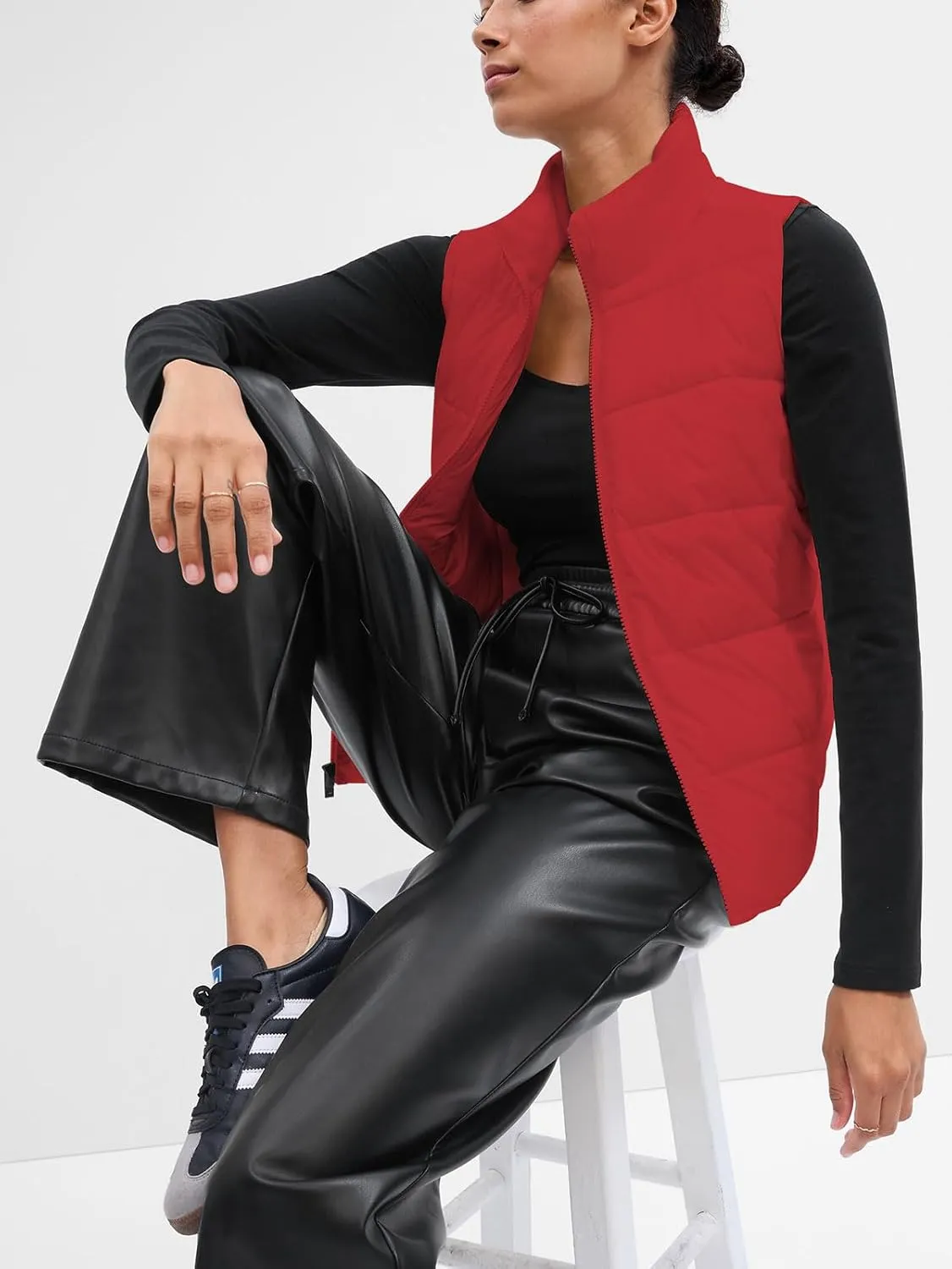 Puffer Vest Women Zip Up Sleeveless Stand Collar Outerwear Vest Puffy Warm Lightweight Winter Jacket Coat