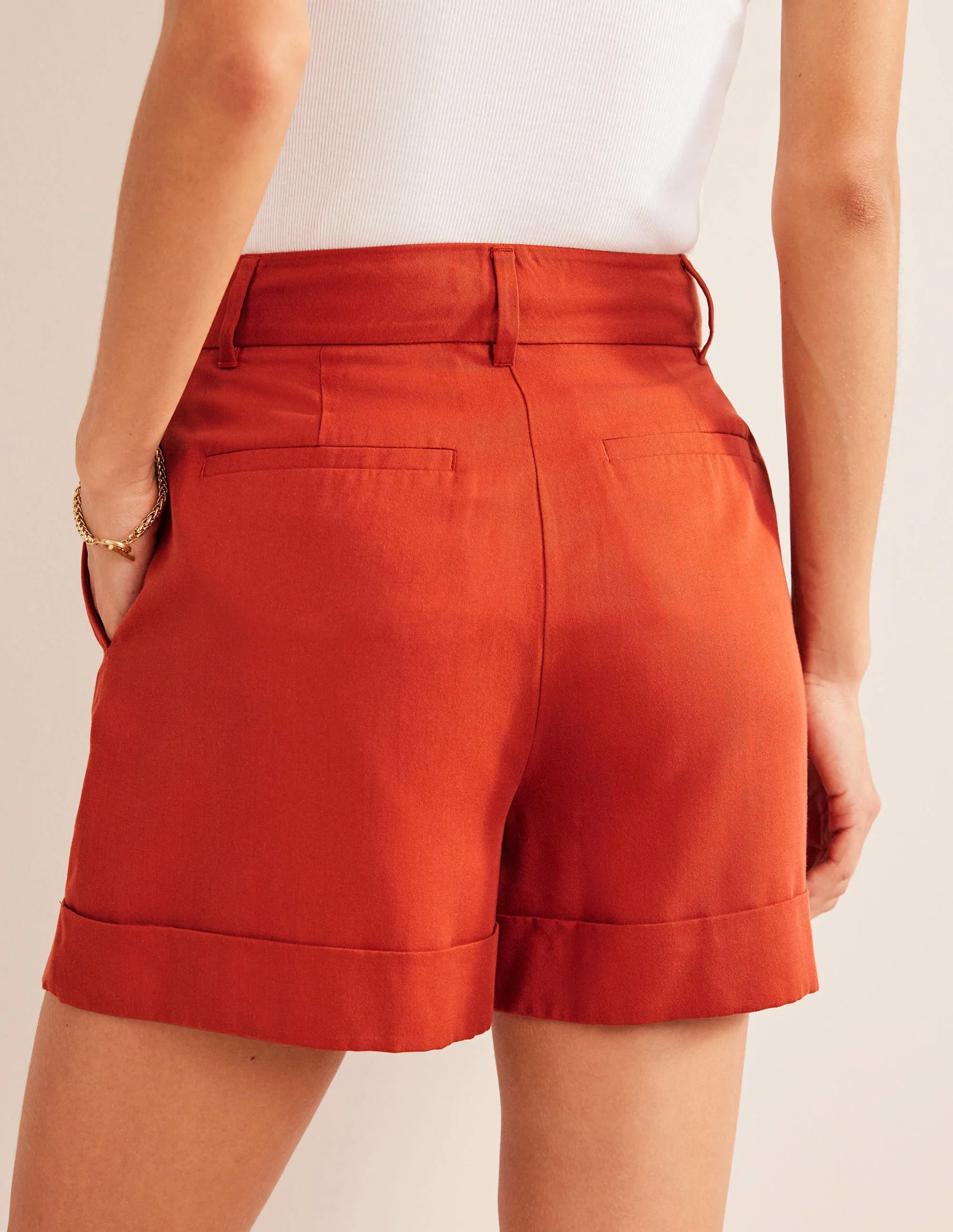 Relaxed Turn Up Shorts-Tomato