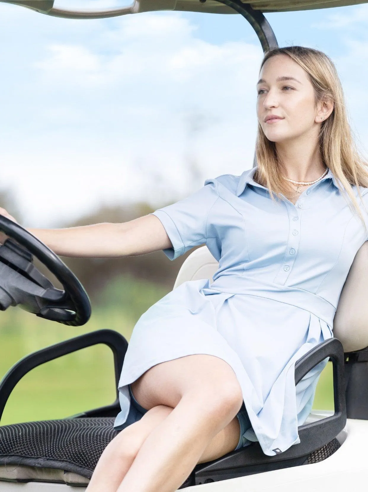 Short-sleeve Athletic Pleated Dresses with Pockets