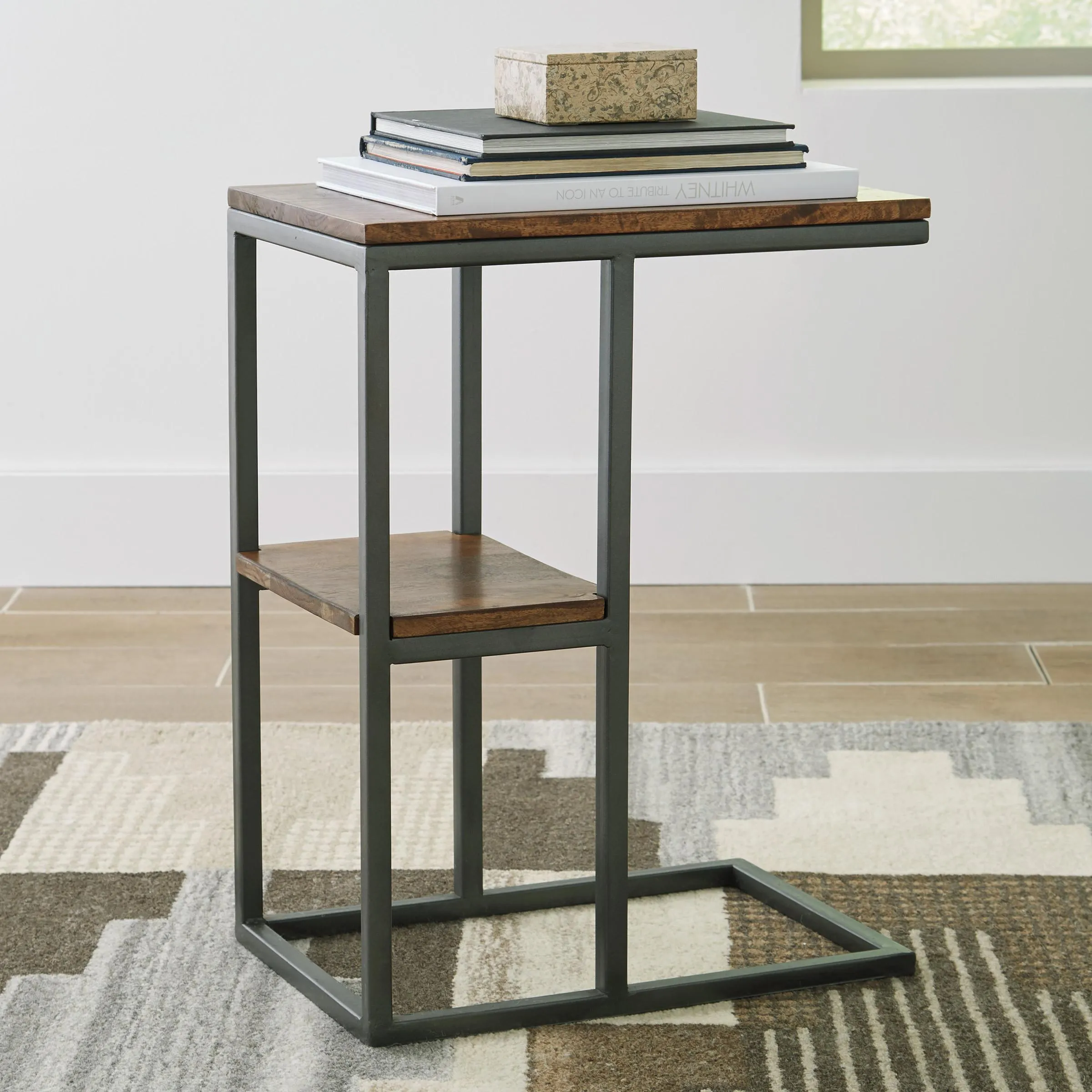 Signature Design by Ashley Forestmin Accent Table A4000049